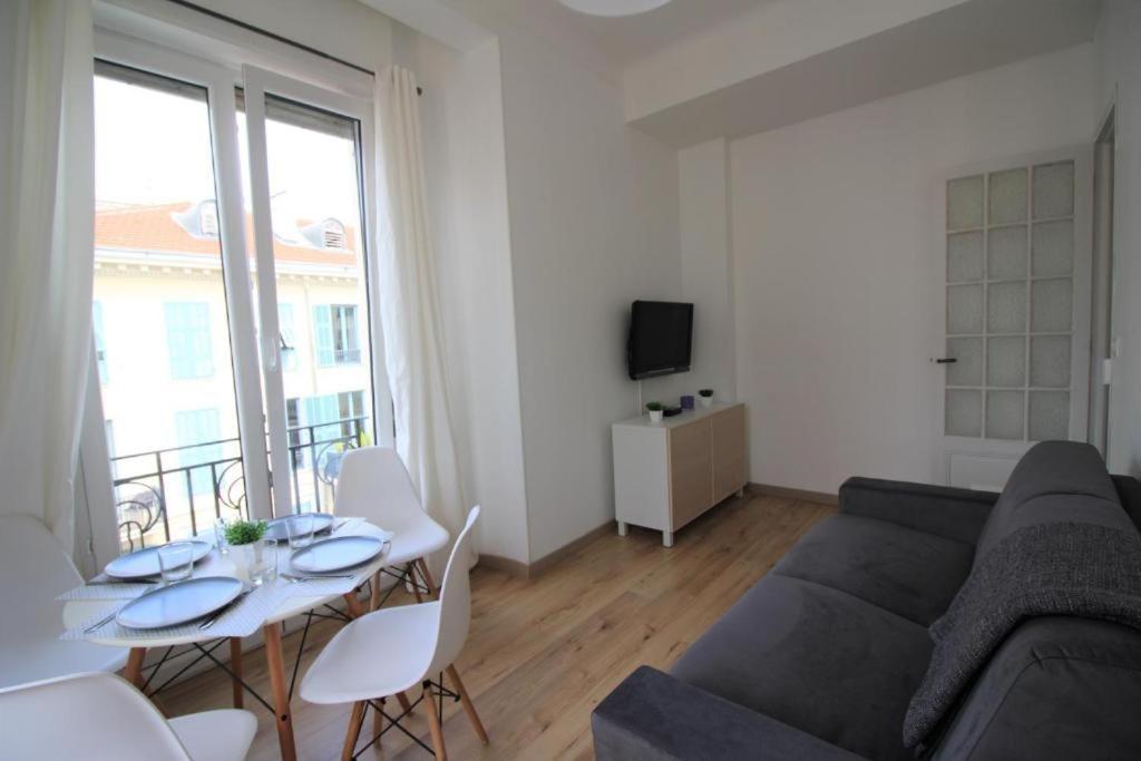 Nice Renting - Notre Dame - Cosy Loft Perfect View On The Roofs מראה חיצוני תמונה